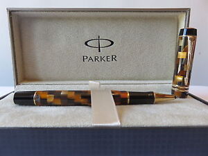 Parker Duofold  Rollerball Pen Amber Check & Gold Trim  New In Box 70656