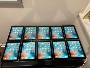 LOT OF 10 Apple iPad 2 A1395 Black 16GB 9.7