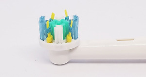 4 pcs TOOTHBRUSH REPLACEMENT HEADS COMPATIBLE TO ORAL B BRAUN FLOSS ACTION