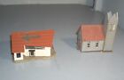 N SCALE TRAIN BUILDING LOT OF 2 found green roof for the one on there right