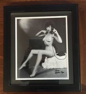 Bettie Page Signed Professionally Matted And Framed Photo COA