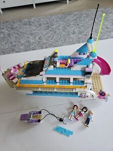 Lego Friends Dolphin Cruiser #41015 (95% complete)