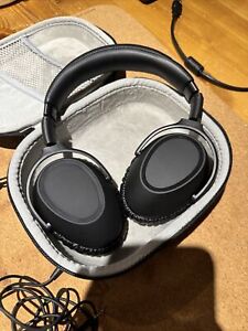 Sennheiser PXC 550 Over-Ear Bluetooth Headphones - Black (with Hard Case)