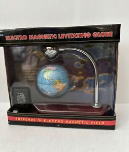 Electro Magnetic Levitating Globe - New