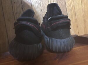 Size 8 - adidas Yeezy Boost 350 V2 Low Bred