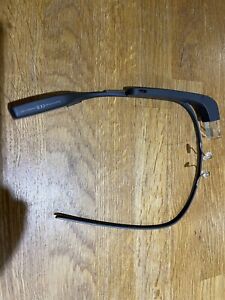Google Glass Explorer Edition Bundle, Soft Case, Sunglasses, Ear Bud Shale Grey
