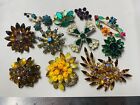 Collection Lot Vintage Rhinestone Brooches.. Many Colors and Designs - N4