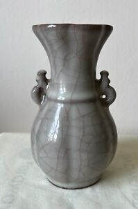New Listingchinese antique crackled glaze porcelain vase.  Song thru Ming dynasty  6 3/4 in