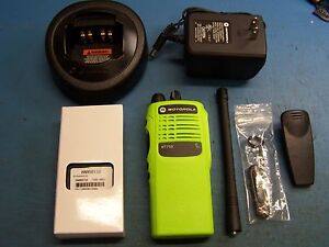 Motorola HT750 VHF 136-174MHz 16 Channel Mint Tested