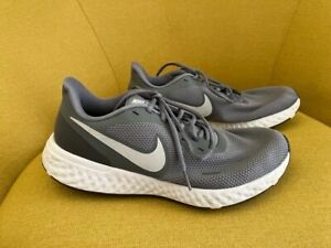Mens Nike Revolution Athletic Running Tennis Shoes Sneakers Size 10.5W Wide