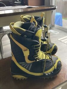 Salomon Synapse Customfit Snowboard Boots Size US 9.5 Men Insulated Black Yellow