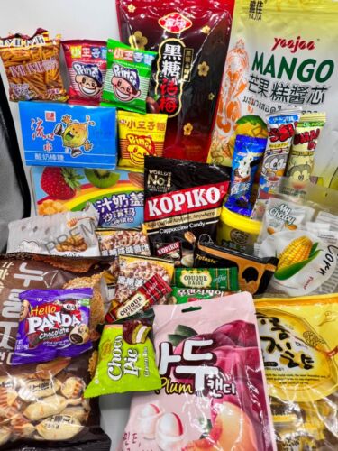 20 Snacks+ 15 Candy Asian Variety Snacks, Japanese, Korean, Chinese, Taiwanese