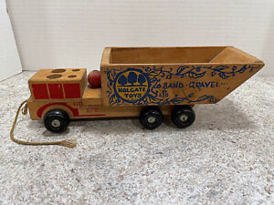VTG Wooden Pull Toy Dump Truck - HOLGATE TOYS NO. 678 - SAND – GRAVEL