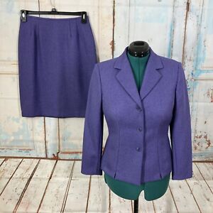 Le Suit Petite 2-Piece Jacket Skirt Suit Lilac Purple Long Sleeve Size 6P Career