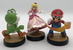 Amiibo LOT Fireball Mario, Yoshi, Peach - Super Smash Bros Bundle