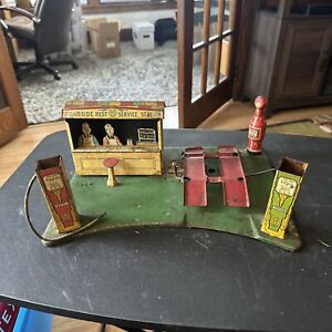 Vintage MARX Tin Litho Toy Roadside Rest Service Gas Station Missing Parts EARLY