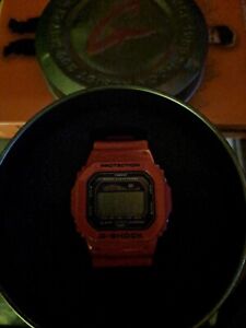 Casio G SHOCK RED G-LIDE SERIES Watch Vtg. GLX-5600 MODEL