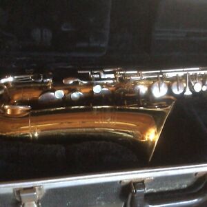 Vintage Buddy Selmer Saxophone 667582 W/ Hard Case