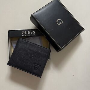 GUESS by Marciano Mens Wallet Black New in Box Tin Leather Bi-Fold Passcase