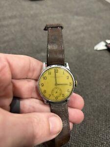 Vintage RECORD Watch Co GENEVE Mens WRISTWATCH Parts Or Repair Estate
