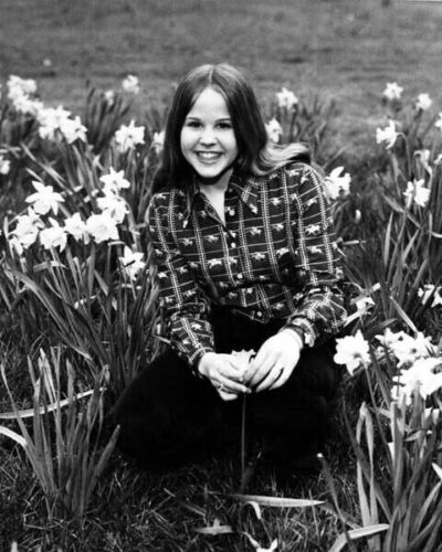 Linda Blair 1974 smiling publicity outdoor portrait for The Exorcist poster