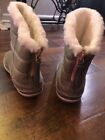 Toms snow boots womens size 8