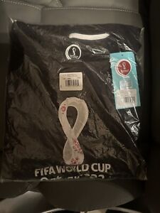 OFFICAL FIFA World Cup Qatar 2022 Long Sleeve T-Shirt L Soccer