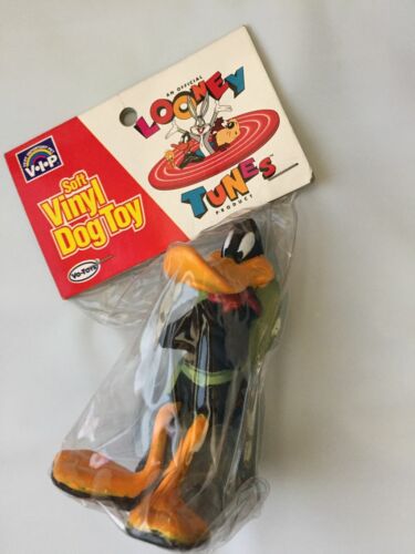 VIP Vo-Toys SOFT vinyl Looney Tunes Daffy Duck 5 Inch Dog Toy 1995 VTG Vintage