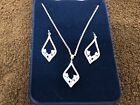 ELEGANT MONTANA SILVERSMITHS NECKLACE & EARRINGS SET MARQUEE CLEAR & BLUE CRYSTA