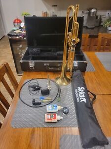YTR-2335 Yamaha Trumpet w/ supplies, Stand, 2 Vincent mouthpiece 5C & 6C W/ CASE