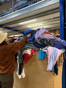Bulk Wholesale Lot Mens Clothing - Major Mall Brands - 25 PCS Thrift Finds