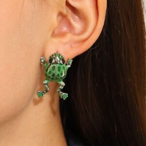 Retro Creative Lovely Green Frog Animal Ear Earrings Stud Women Jewelry Gifts