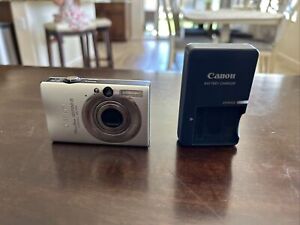 Canon Powershot SD1100 IS 8MP 3X Zoom Digital Camera