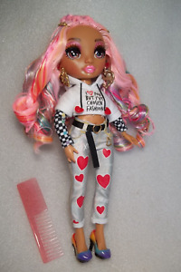 Rainbow High Special Edition Kia Hart Valentine Fashion Doll Articulated Pink