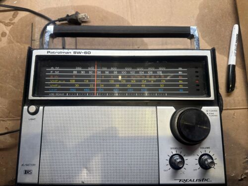 Vintage Radio Shack Realistic Patrolman SW-60 6 Band AM FM SW VHF Radio 12-779