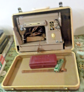 New ListingSINGER 301 SEWING MACHINE WITH CASE AND FOOT CONTROL & BUTTONHOLER WORKING