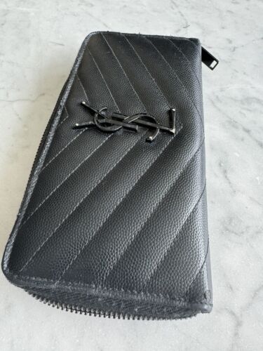 ysl Monogram Large zip wallet In Grained Leather