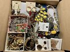 HUGE 12+LB VINTAGE TO NOW JEWELRY LOT ESTATE PIECES MANY SIGNED/BRANDS