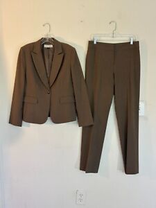 Tahari brown polyester blend pant suit size 10/8