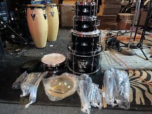 Pearl Roadshow Jr. Black Drum Kit