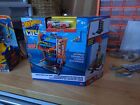 2022 Hot Wheels City Downtown Car Park Playset with Car - Brand New Unopened