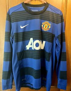 Men’s Nike Dri-Fit Manchester United Licensed 2011-12 Long Sleeved Jersey Size M