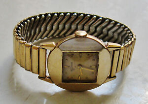 VINTAGE LE COULTRE 10K GOLD FILLED WATCH w/ KREISLER GF WATCH BAND RUNS AS FOUND