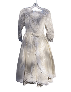 Vintage 1950s Wedding Dress Ivory Lace 3/4 Sleevew Bow XS-S Zipper Back Full A L