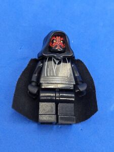 LEGO Star Wars Darth Maul Minifigure with hood and cape