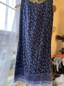 Vintage Sag Harbor Maxi Long Blue Floral Print Skirt in Women's Size Medium