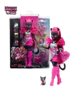 Monster High G3 Catty Noir Fashion Doll with Pet Presale