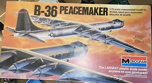 Monogram 1/72 Scale Boeing B-36 Bomber Peacemaker Plastic Model Kit 5707 Vintage