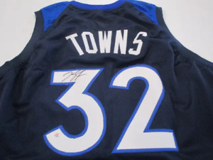 Karl Anthony-Towns of the Minnesota Timberwolves signed auto basketball jersey P