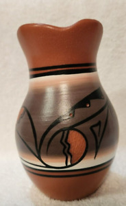 New ListingVintage Navajo Hand Painted Etched Vase Southwest Red Clay Pottery 7